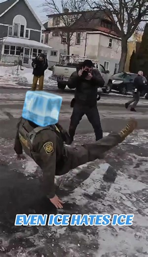 The modern version of the Keystone Cops 😂 #ICE #funnyvideos #foryoupage #America #JusticeForGood