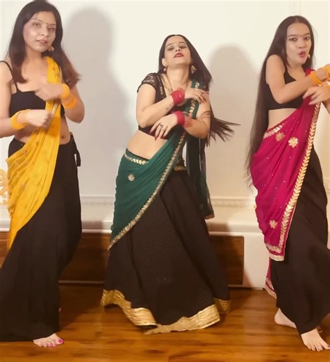 1.3M views · 77K reactions | Back with some Bollywood flavour  Choreography : By Me ‍♀️ Dancing with Avnimbus and @honeysingh #Liger #LigerOnAug25th #LigerTrailer #vijaydevarakonda #AnanyaPanday #koka #LigerTrailer #vijaydevarakondafans #ArjunReddy #bollywood #southindian #southindianmovie #khushisharma #trending #foryou #explorepage #explore #redsari #redsarigirl #viralvideo #viral #dance #dancevideo | Khushi Sharma | Facebook