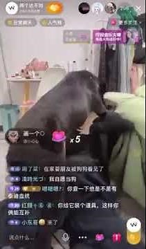 Girl having fun with her dog while streaming (full video) 💦