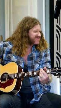 How to judge an acoustic guitar