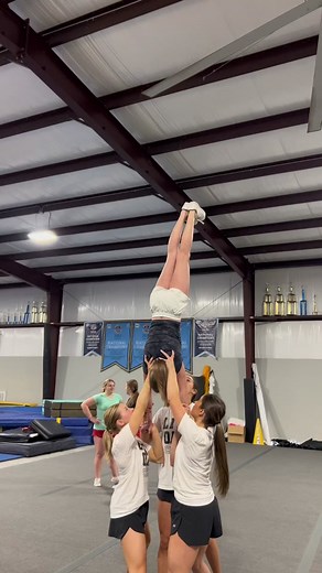 Eagle Cheer Stunt Session