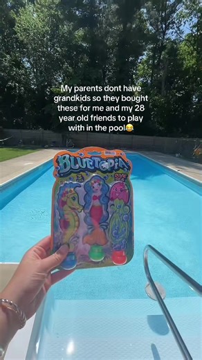 #foryou #foryoupage #foryourpage #pool #poolparty #swim #swimming #poolday #adultmoney #adultkids