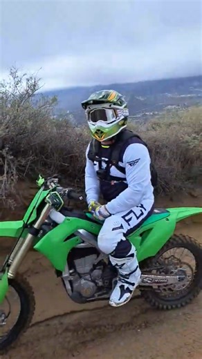 Ripping around Baldy Mesa. #baldymesa #widowmaker #mrbbq #trailride #dirtbikes #vlog #ohv #kx450