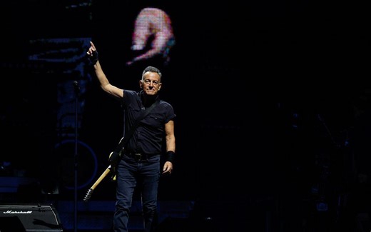 Springsteen homenajea a la mujer asesinada en Mineápolis y acusa al ICE de actuar «como la Gestapo» | El Correo