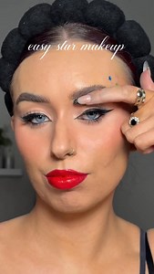 easy star makeup ❤️💚 PRODUCTS @narsissist natural radiant longwear foundation @charlottetilbury face palette @sculptedbyaimee liquid liner @maccosmeticsuki ruby woo lipstick @kikomilano gloss @beautybay matte bright palette IB @giulinka #makeup #starmakeup #christmas #christmasmakeup #makeuphack #creativemakeup | Emma Farrell Beauty