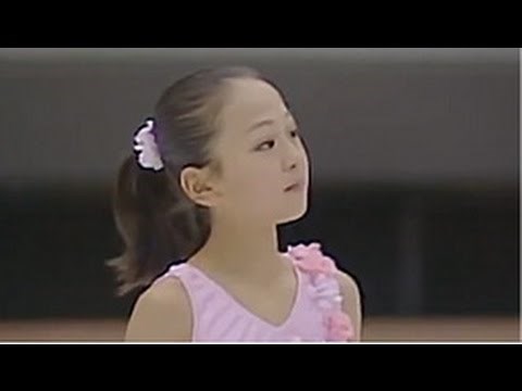 浅田真央 CM ECCジュニア 「子供の頃に身につける」篇