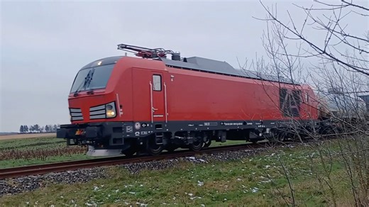 西门子内电双源机车 Vectron Dual Mode 非电气化区段减速停车 & 起步 （防空警报VVVF）