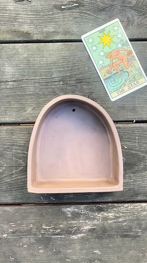 Making a little shrine for a friend! This is the sgraffito method of surface design. #claytok #arttok #diy #ceramics #pottery #fyp