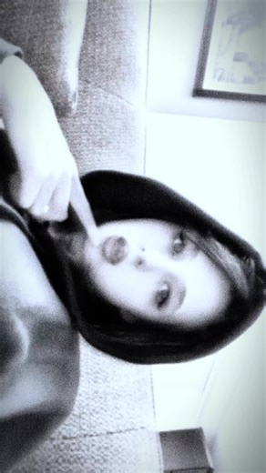 Liv✝️⚾🎸💋 (@purple__2011_alt)’s videos with original sound - Isabel LaRosa