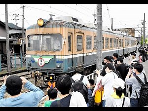 現役引退の福井鉄道「200形」が6年ぶりに自走 北府駅で一般公開、鉄道ファン沸く