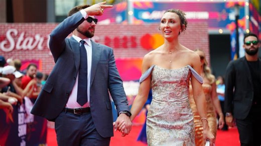 Cal Raleigh's girlfriend was an awesome softball player and two-time national champion