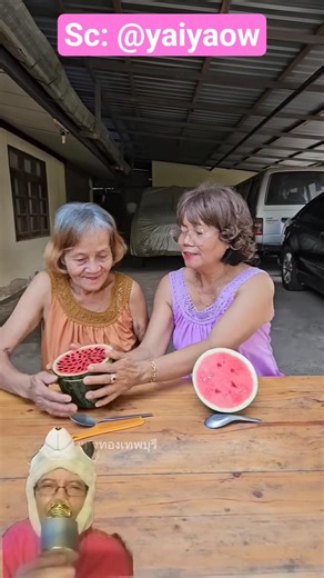 KENA KERJAIN NENEK ⁉️TERNYATA UDAH DI MAKAN SEMANGKA NYA 🤣@yaiyaow