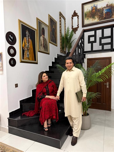 Sadia Zuhaib & Cute Bees: A Cute Wedding Anniversary Celebration 💞