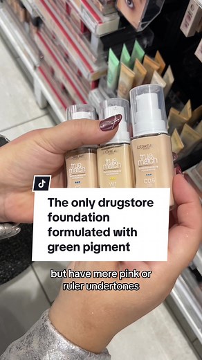 @L’Oréal Paris True Match Foundation's use of green pigment in its formulation is truly innovative. This green pigment acts as a powerful color tone enhancer, especially for folks with more olive complexions who often struggle with foundations appearing way too yellow. The green pigment neutralizes any excess warmth, ensuring a more accurate and natural shade match. Additionally, the inclusion of blue tones in some of their other shades addresses redness, making it a versatile solution for vario