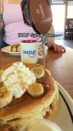 Which syrup would you pour on your Chicken & Banana Pancakes? 🐓🍌