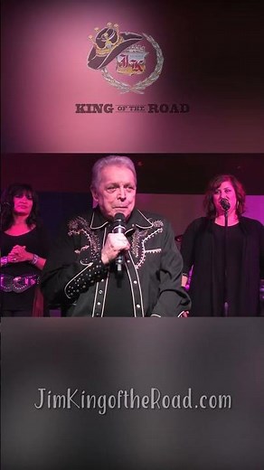 🎹 Mickey Gilley delivers his 1st # hit, “She’s Pulling Me Back Again,” live at Honky Tonk Texas! 🤠🎶