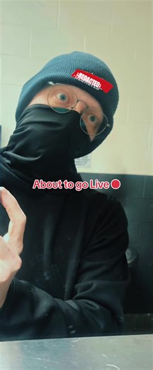 #fyp #tiktoklive #gaming #callofdutywarzone Soon I will go live and play some warzone, see you there?