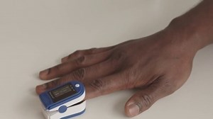 Investigating claims that oximeters give inaccurate readings to patients with darker skin