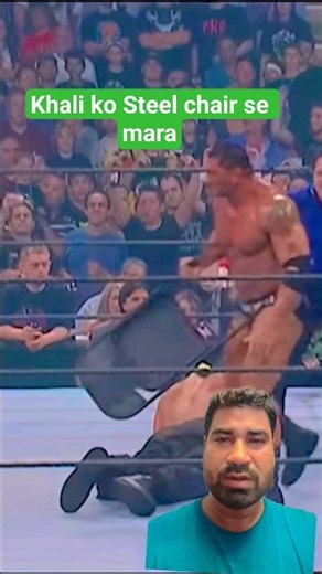 Batista attacks The Great Khali with a steel chair #wrestling #wwe #wwewrestling #wwerivals