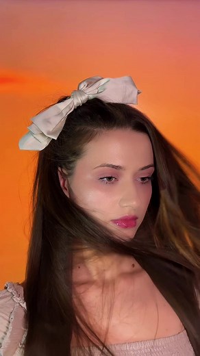 Aliena.abe pe TikTok