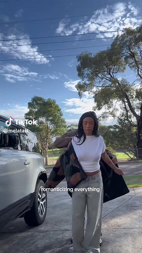 Romanticizing Life: Sharing Clothes for Couples