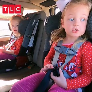 197K views · 2K reactions | Fetele sunt mai nebunatice, mai haioase, mai gălăgioase! 勞 Urmărește noul episod ”Familia cu multe fiice„ duminică la ora 20:00 și află cum Adam și Danielle se luptă cu niște caractere puternice. | TLC Romania | Facebook