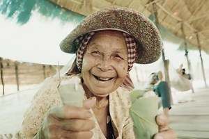 Angelina, this woman has helped Cambodia in so many ways, forever adore her ✨ | Gwen