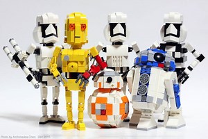 Gorgeous Lego Renditions of 3 Frist Order Stormtroopers and 3 Droids
