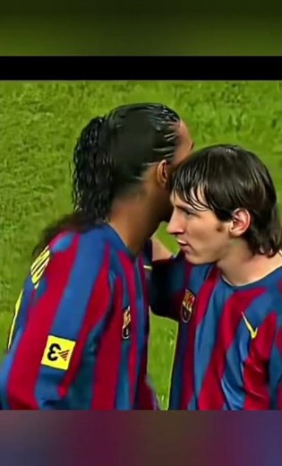 Ronaldinho 🔥 football tricks