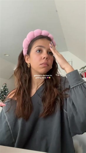 doing your makeup has got to be the best feeling 🎀🫶 #grwm #makeup #MakeupRoutine #grwmmakeup #routine #girls #girlhood | Ari - Get Ready With Me