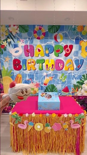 Cake Hound hosts a Hawaiian themed party at my house!