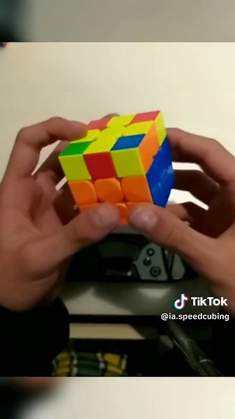 Qué es ZBLL? Todo sobre este método de speedcubing