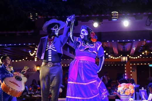 Disney Treasure Restaurants: Our Hoppin’ Guide to All the Dining Options Onboard