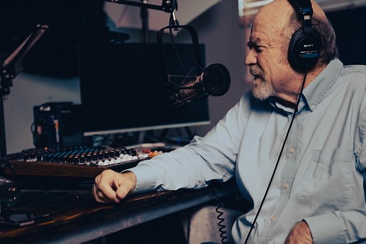 Freestyle Digital Media Picks Up Documentary ‘Hendrie’ About Talk Radio Comic Phil Hendrie