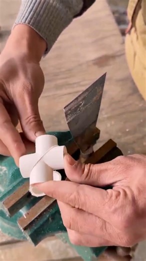 Perfect PVC Pipe Joint Cut 🌏 Easy Angle Trick 👍 #craft #outdoors #shorts