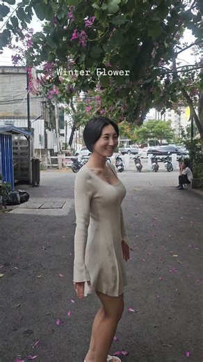 WOOD Girl on Instagram: "Winter flower"