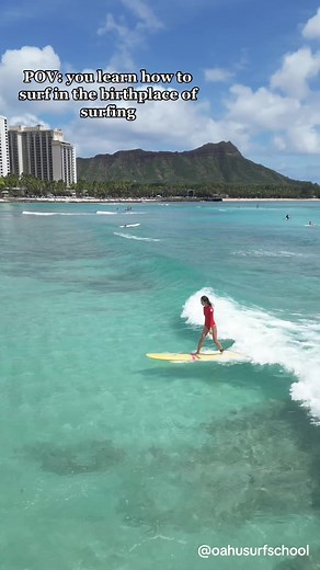 Born and raised in waikiki ! Learn to surf lesson with us! #oahusurfschool #hawaii #hawaiitiktok #fyp #waikikibeach #lessons #vacation #oahusurflessons #surf #waikiki #learn #with #isaiah #moniz