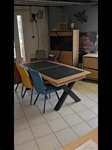 Table xxl en 200x107, 3 allonges pour recevoir jusqu'à 16 personnes, chene et céramique ou tout bois, fabrication régionale ; 3180€ tt actuellement au lieu de 3980€ www.meublesliffolois.fr #tableceramique #tablerallonges #tablesxxl #tablechene #tableextensiblee | Meubles et Arts Liffolois