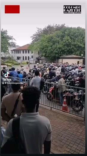 Motorists in Colombo honked their horns in protest over the closing of key roads for VVIP movements during the visit of Iranian President Dr. Ebrahim Raisi. Several roads around the Presidential Secretariat were temporarily closed as VVIPs headed to and back for events attended by the Iranian President. #Srilanka #protest #Iran #trendingvideo #trend | Colombo Gazette | Facebook
