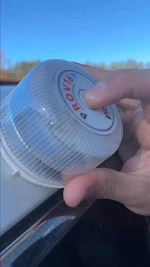 29K views · 2.9K reactions | ¿Adiós a los triángulos? 樂 Hacemos la simulación y el resultado asusta: en una curva, la baliza no da tiempo a reaccionar. Para nosotros, esto es menos seguridad.  ¿Y tú qué opinas? ¡Te leemos! #startmotor #cochesdeocasion #baliza #seguridad | Start Motor Estrada | Facebook