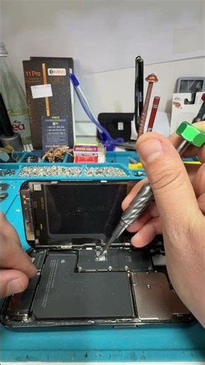 iPhone 14 Pro -Screen Replacement 🔧📱📲 #iphone14pro #repair #fix