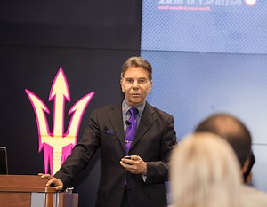 Dr. Robert Cialdini | Speaker, Author, Influencer