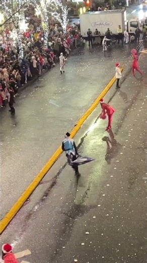 Christmas parade #christmas #christmas2025 #christmasdecor #holidayseason