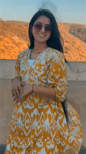 Iss tarah❤️🥰#trending#trendingshorts#ytshorts #shorts #love #like #isstarah #explore #viral