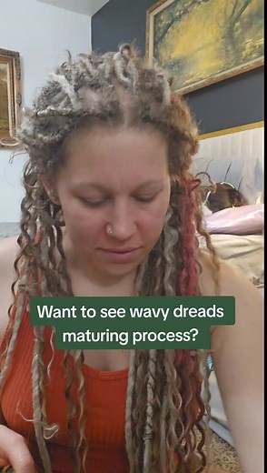 4 Phases of Wavy Dreadlock maturing process. Your #wavydreads will start out as a loose hair, the goal is for them to become actual #dreadlocks over time. This is what you can expect from the processes of maturing. #dreadlockproducts #doubleendeddreadlockextensions #syntheticdreads