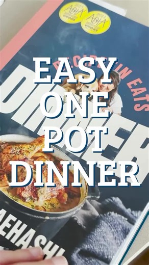 Who doesn’t love a one pot dinner?! This Recipe Tin Eats Baked Greek Chicken & Lemon Rice recipe is a winner in our house – have you tried it? #easydinner #cookingwithgas #onepotdinner