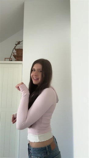 Slay with These Milkshake Dance Moves