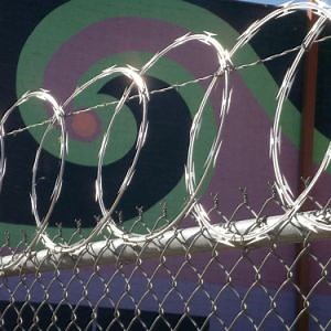 [Hot Item] Cyclone Wire Fence Price Philippines Razor Barbed Wire Fence