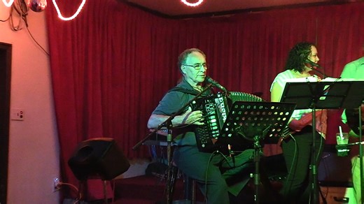 18K views · 146 reactions | Let's dance to the Newfoundland waltz and Crooked stovepipe. This is Hayward Strickland and the Ocean Tides band doing a couple of songs here. This was from the Newfie Club in Burnside,Dartmouth ,Nova Scotia. Sadly the Newfie Club is no longer there and Hayward also has passed on.Two great losses that are dearly missed. www.facebook.com/MikesMusicBlog | Mike Blackburn - Music Videographer | Facebook