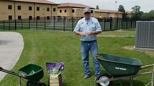 6.1K views · 134 reactions | Lawns are actively growing and now is the time to fertilize. LSU AgCenter weed scientist Ron Strahan discusses how to properly fertilize your lawn. Read the article for tips on fertilization: https://tinyurl.com/FertilizeLawns2022 | LSU AgCenter | Facebook